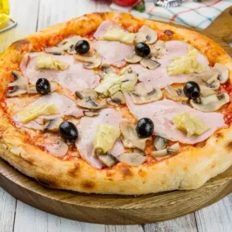 Capricciosa Pizza